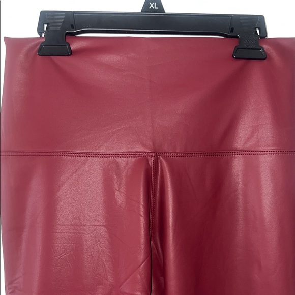 Women's Burgundy Leggings - Picture 4 of 4